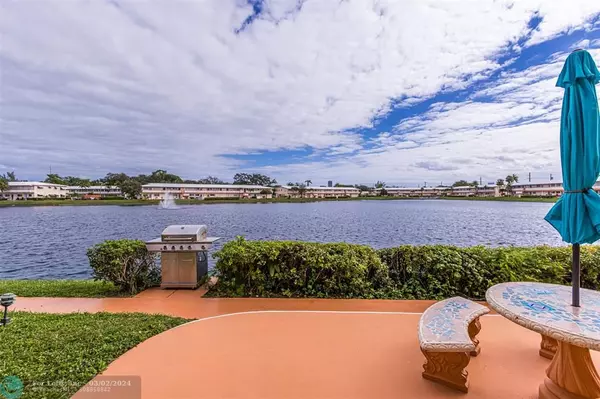 Hallandale Beach, FL 33009,925 SW 11th Ave  #4J