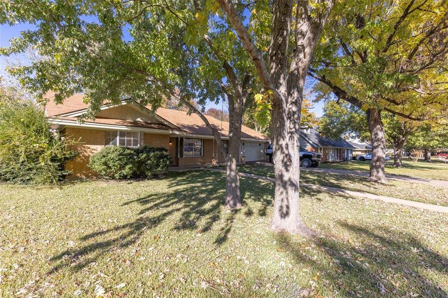 6308 Chapman Drive, Greenville, TX 75402