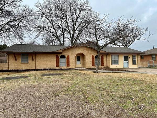 3809 Skyline Drive, Rowlett, TX 75088