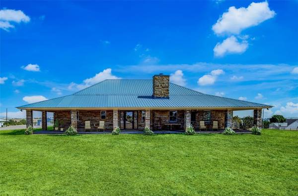 177 Saddleback Road, Rhome, TX 76078