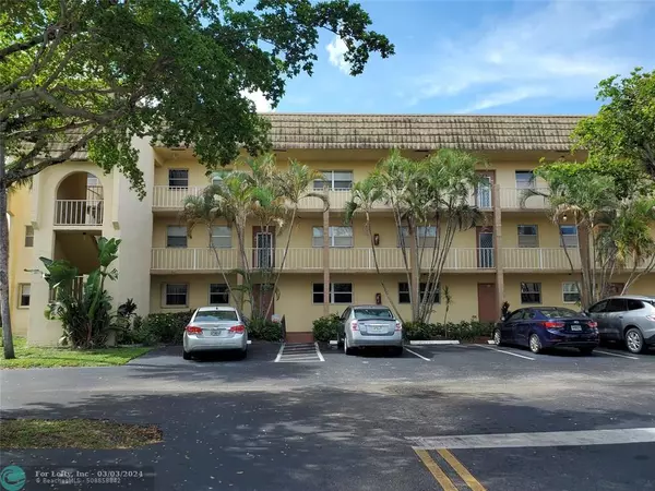 Sunrise, FL 33322,8345 Sunrise Lakes Blvd  #102