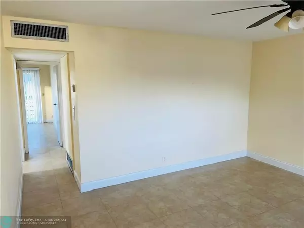 Delray Beach, FL 33446,416 Brittany I  #416