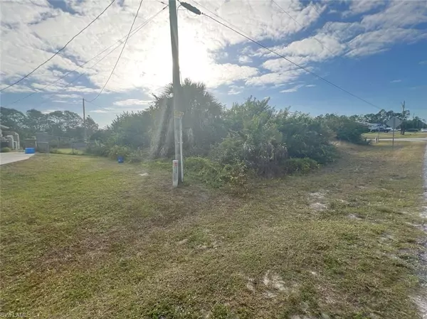 Lehigh Acres, FL 33972,1606 11th ST