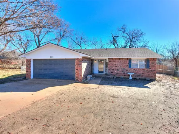 823 E Lamplighter Court, Guthrie, OK 73044