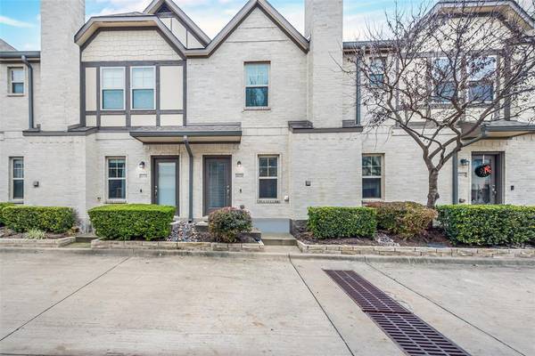 8806 Tudor Place, Dallas, TX 75228