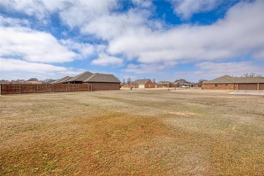 Bullard Drive, Elk City, OK 73644