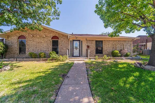 3626 Burning Tree Lane, Garland, TX 75042