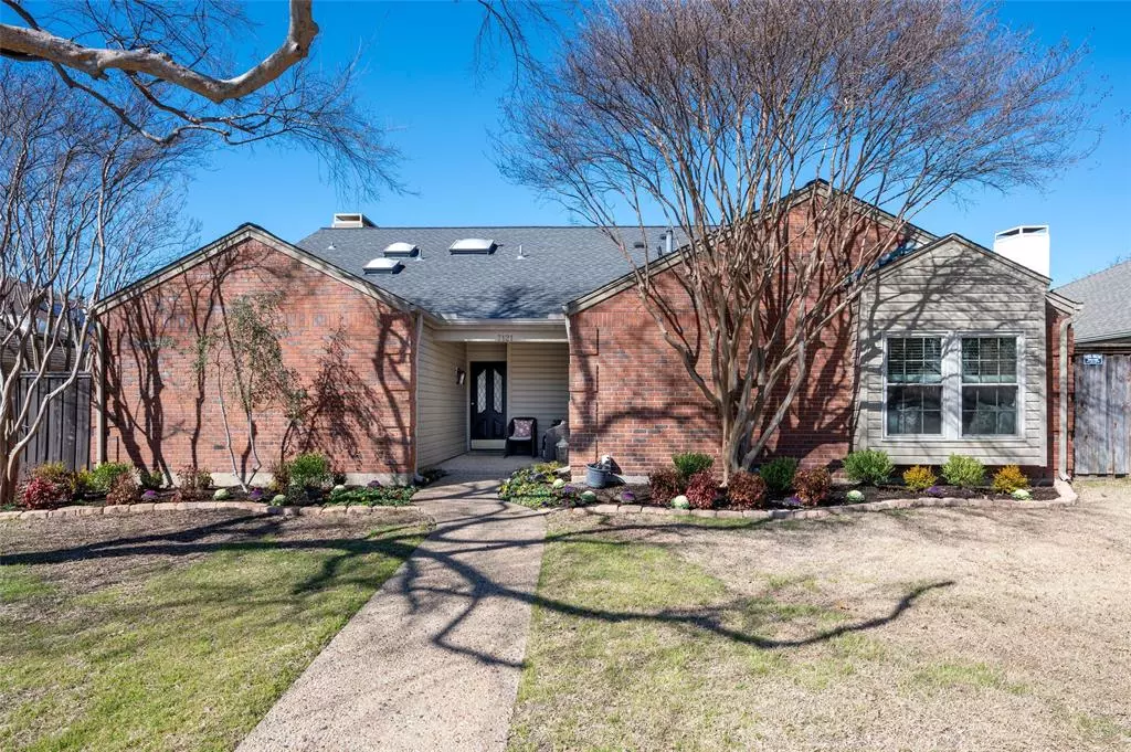 Dallas, TX 75248,7121 Highland Heather Lane