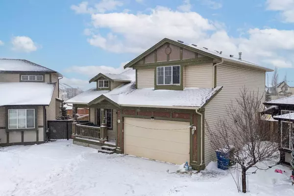 Airdrie, AB T4B 3L4,820 Luxstone SQ SW