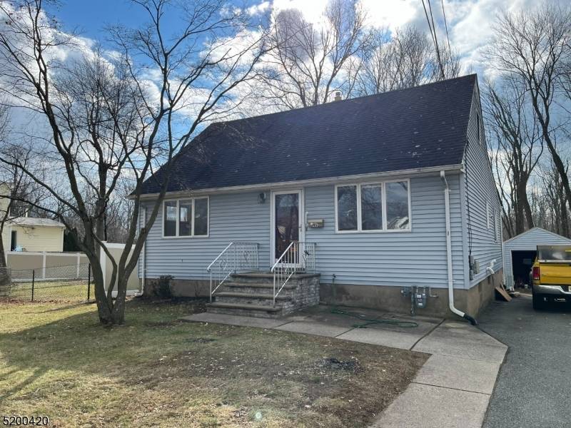 46 Knollwood Rd, Totowa Boro, NJ 07512