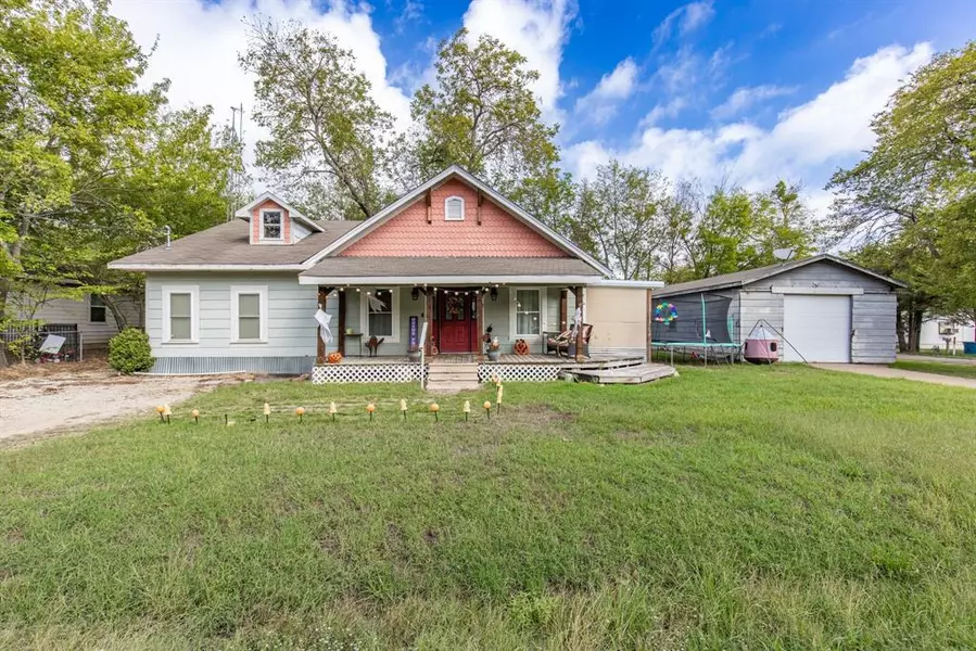 213 E Birch Street, Campbell, TX 75422