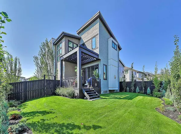 Calgary, AB T2X 0N4,156 Walden Rise SE