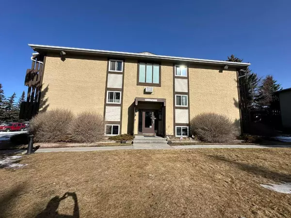 Calgary, AB T2J 0W7,366 94 AVE SE #4