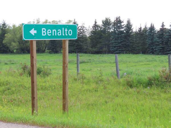 Benalto, AB T0M 0H0,48 Street 53 Avenue