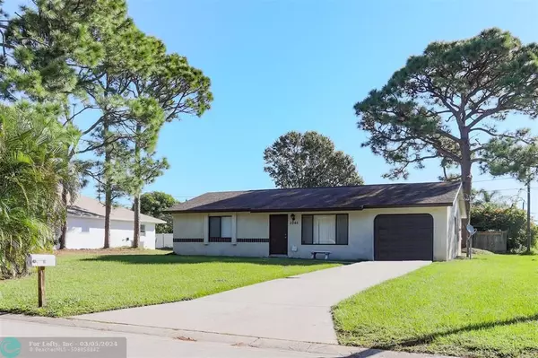 2046 SW 8th Avenue, Vero Beach, FL 32962