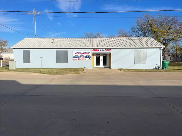 Sanger, TX 76266,124 Bolivar Street