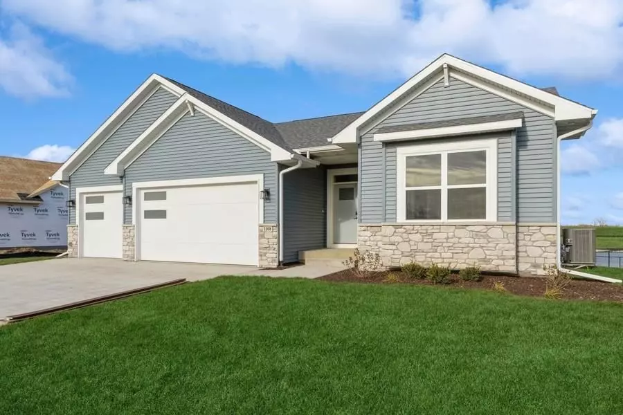 1108 High Ridge Trail, Solon, IA 52333