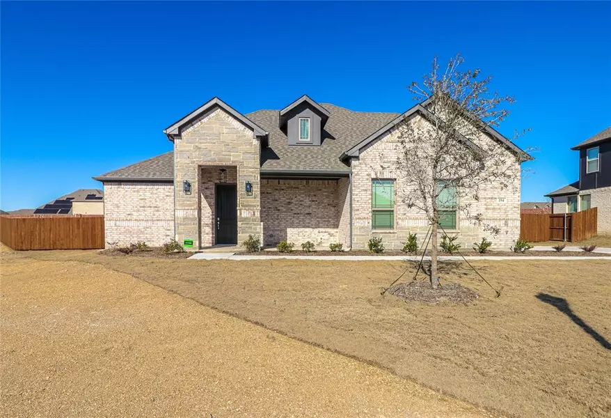 194 Wake Forest Avenue, Red Oak, TX 75154