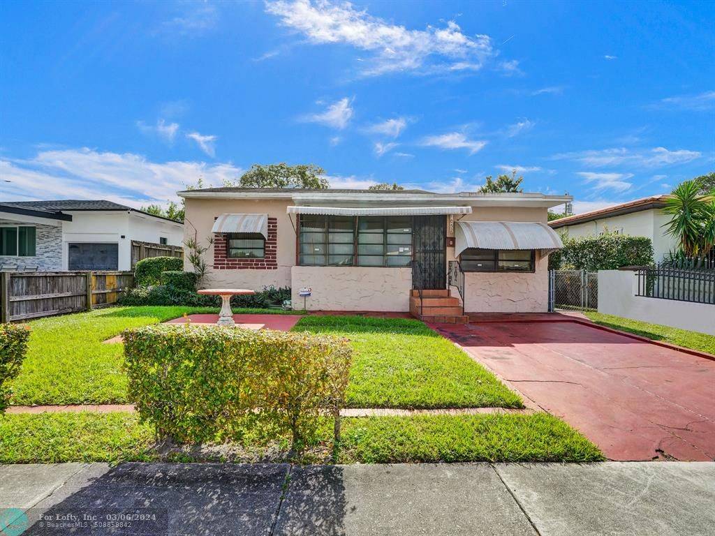 1052 NW 67th St, Miami, FL 33150