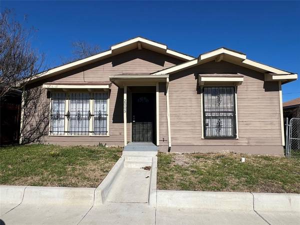 2005 Lewiston Avenue, Dallas, TX 75217