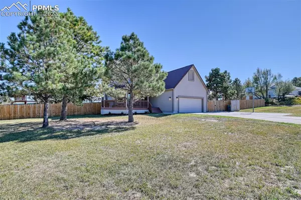 Colorado Springs, CO 80908,17795 Grama Ridge