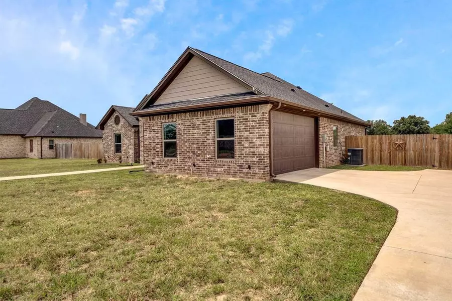 15816 County Road 472, Tyler, TX 75706