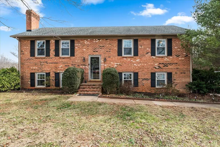 119 Stonehouse DR, Lynchburg, VA 24502