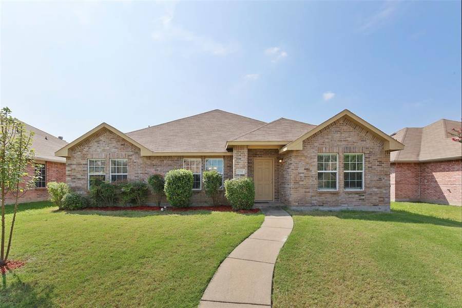 2114 Marvin Drive, Lancaster, TX 75134