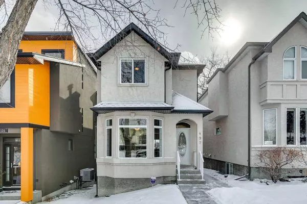 Calgary, AB T2M 2P1,137 31 AVE NW