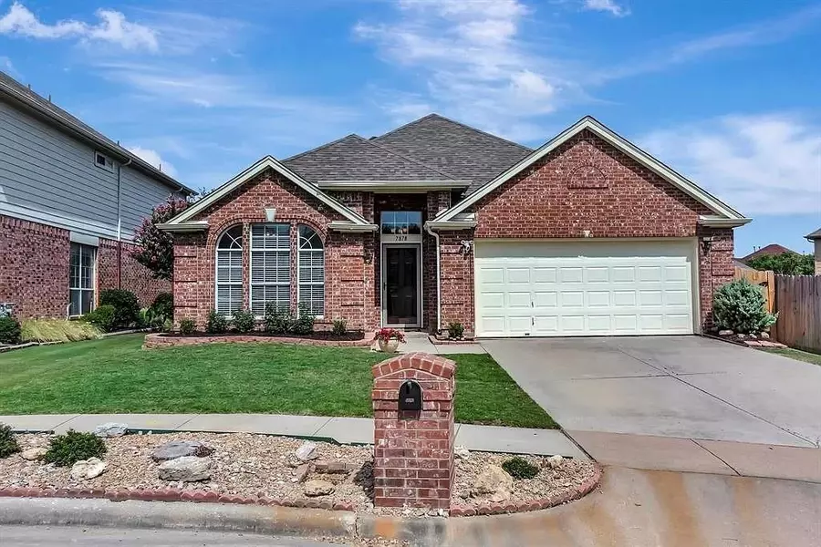 7878 Parkmount Court, Fort Worth, TX 76137