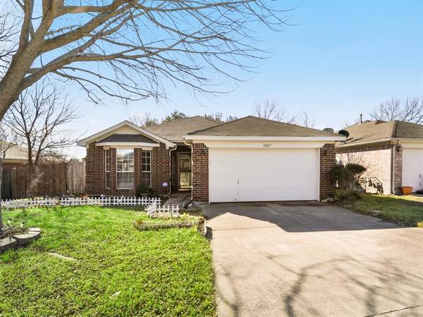 10817 Edgewater Drive, Benbrook, TX 76126