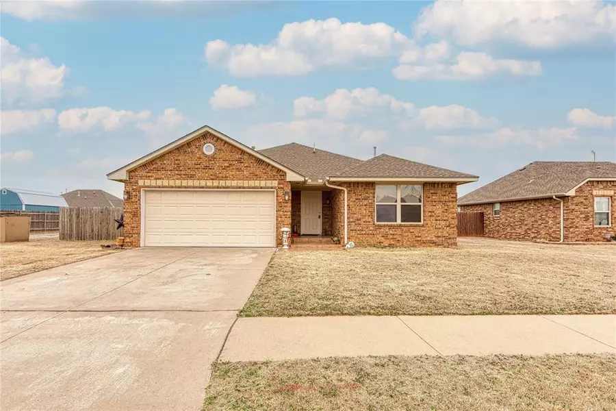 2305 Woodland Way, Weatherford, OK 73096