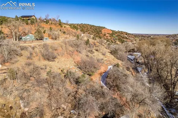 Manitou Springs, CO 80829,121 Lovers LN