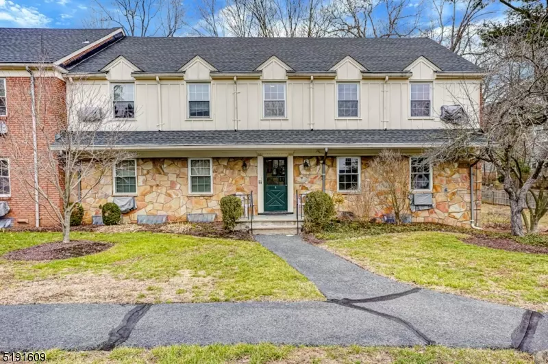 Bernardsville Boro, NJ 07924,132 Claremont Rd #8C