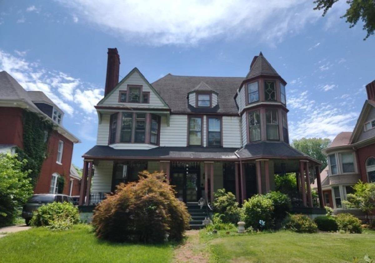 1628 Jersey Street, Quincy, IL 62301