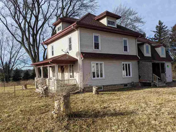 Pecatonica, IL 61063,15685 W State Road