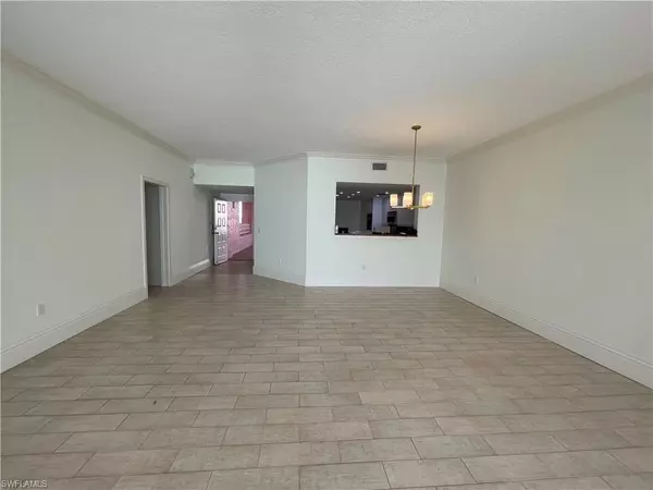 Bonita Springs, FL 34134,267 Barefoot Beach BLVD X-404