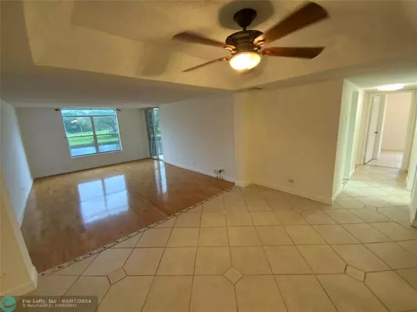 Lauderhill, FL 33319,3750 INVERRARY DR  #2X