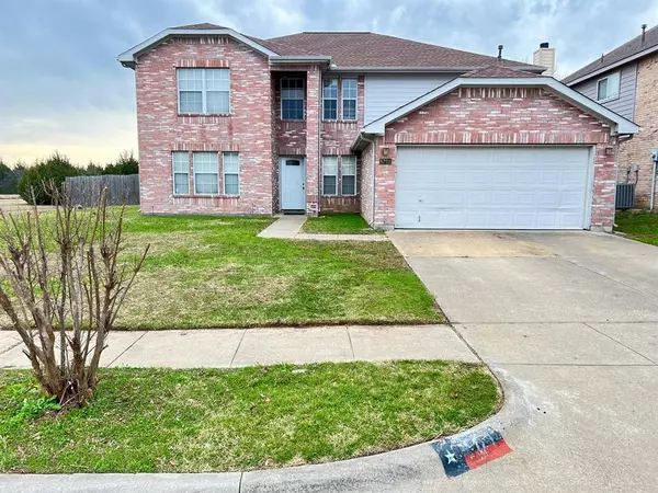 6701 Lake Jackson Drive, Arlington, TX 76002