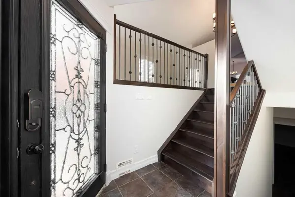 Fort Mcmurray, AB T9K0H4,185 Trillium RD