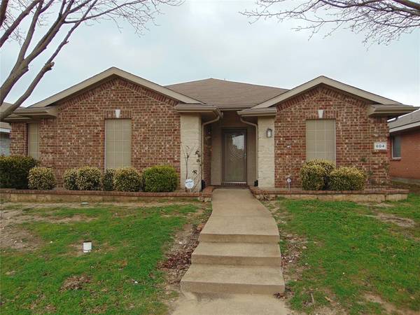 604 Horseshoe Court, Desoto, TX 75115