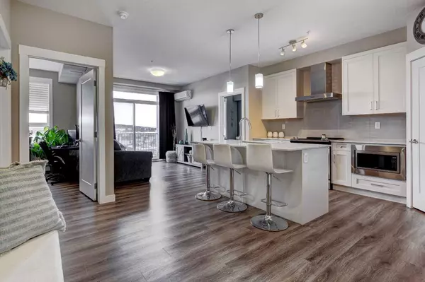 Calgary, AB T2X 4M9,30 Walgrove WALK SE #304