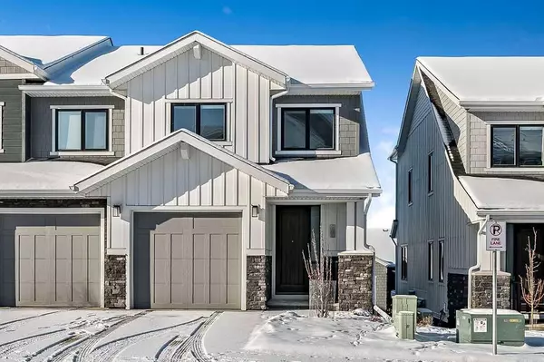 Calgary, AB T3B 6L6,918 Crestridge Common SW