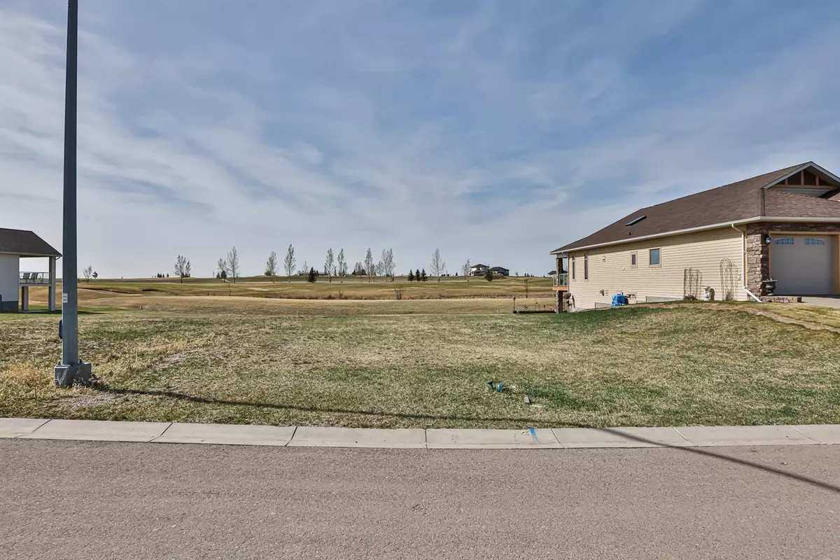 Vulcan, AB T0L 2B0,521 Whispering Greens AVE