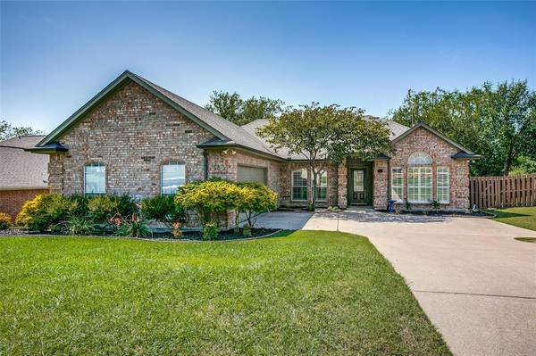 8821 Hidden Hill Drive, Fort Worth, TX 76179