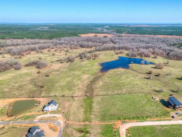 479 Crystal Lake Ranch Trail, Broken Bow, OK 74278