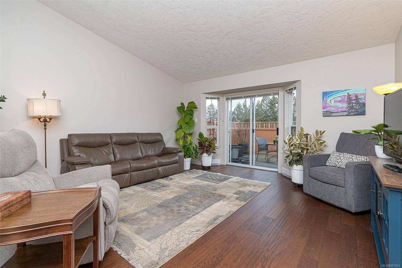 Sidney, BC V8L 4X6,2070 Amelia Ave #36
