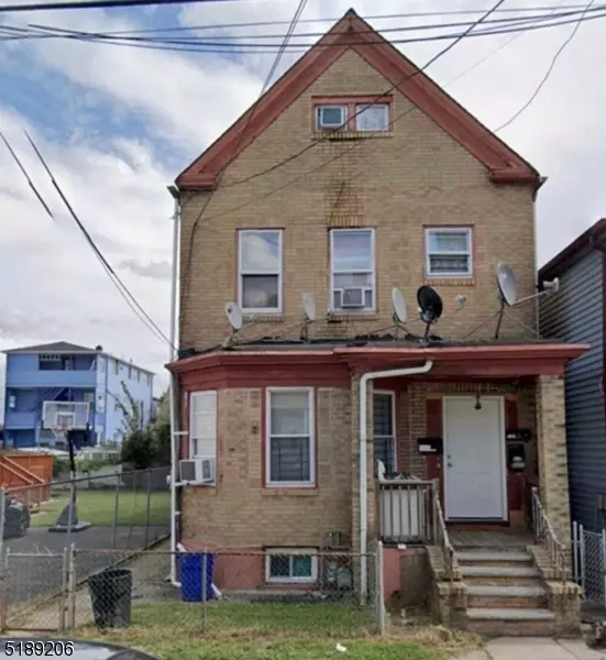 79 E 22Nd St, Paterson City, NJ 07514