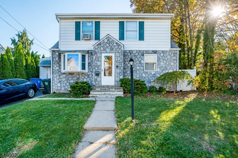 37 Homestead Ave, Woodbridge Twp., NJ 07001