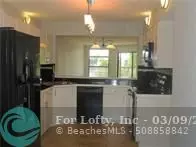 7256 Fairfax Dr  #305, Tamarac, FL 33321